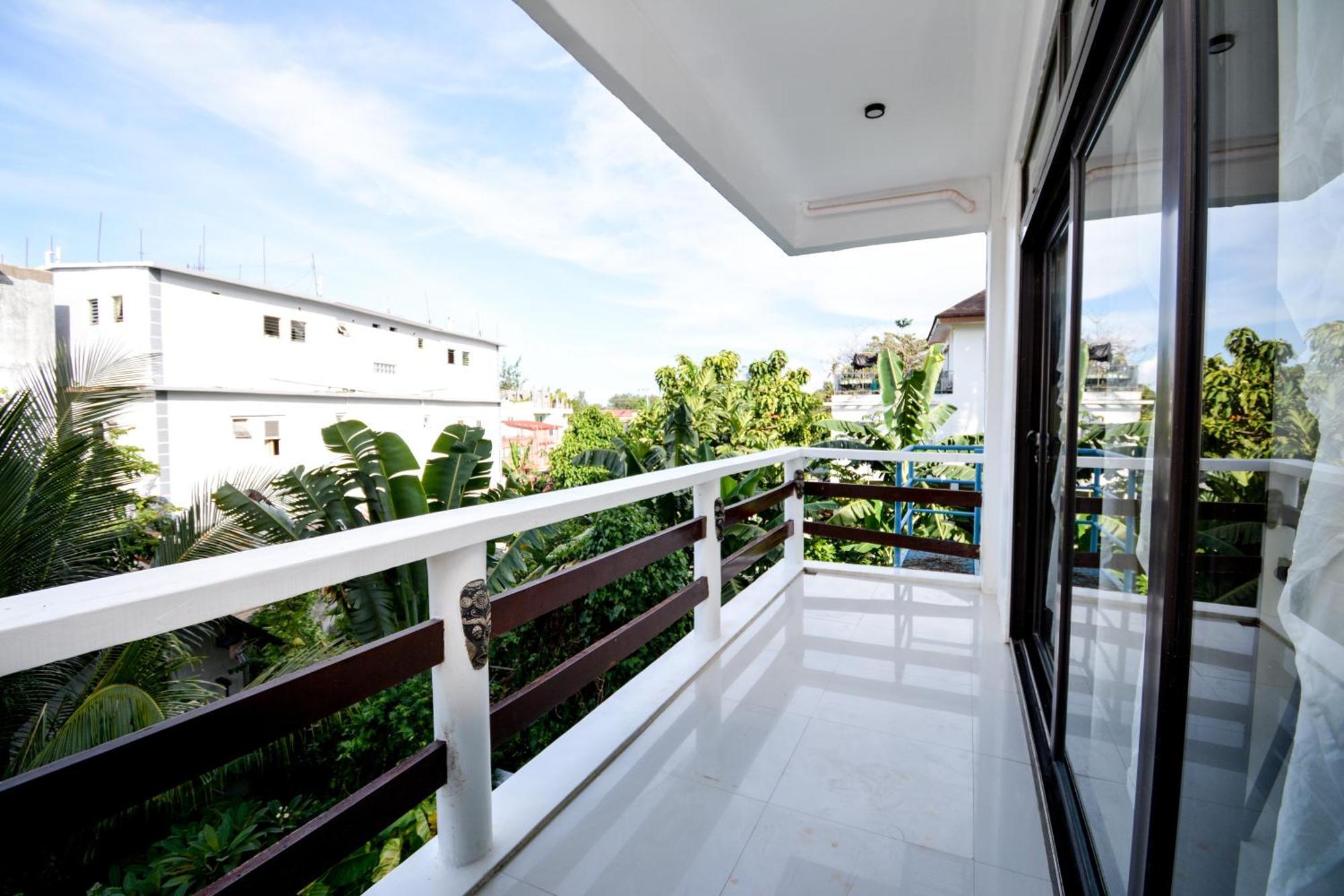 Babosam Apartments Boracay Island Esterno foto